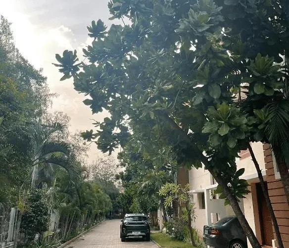 Private Beach Ecr Villa By The Bay - 5 Mins Walk To Beach